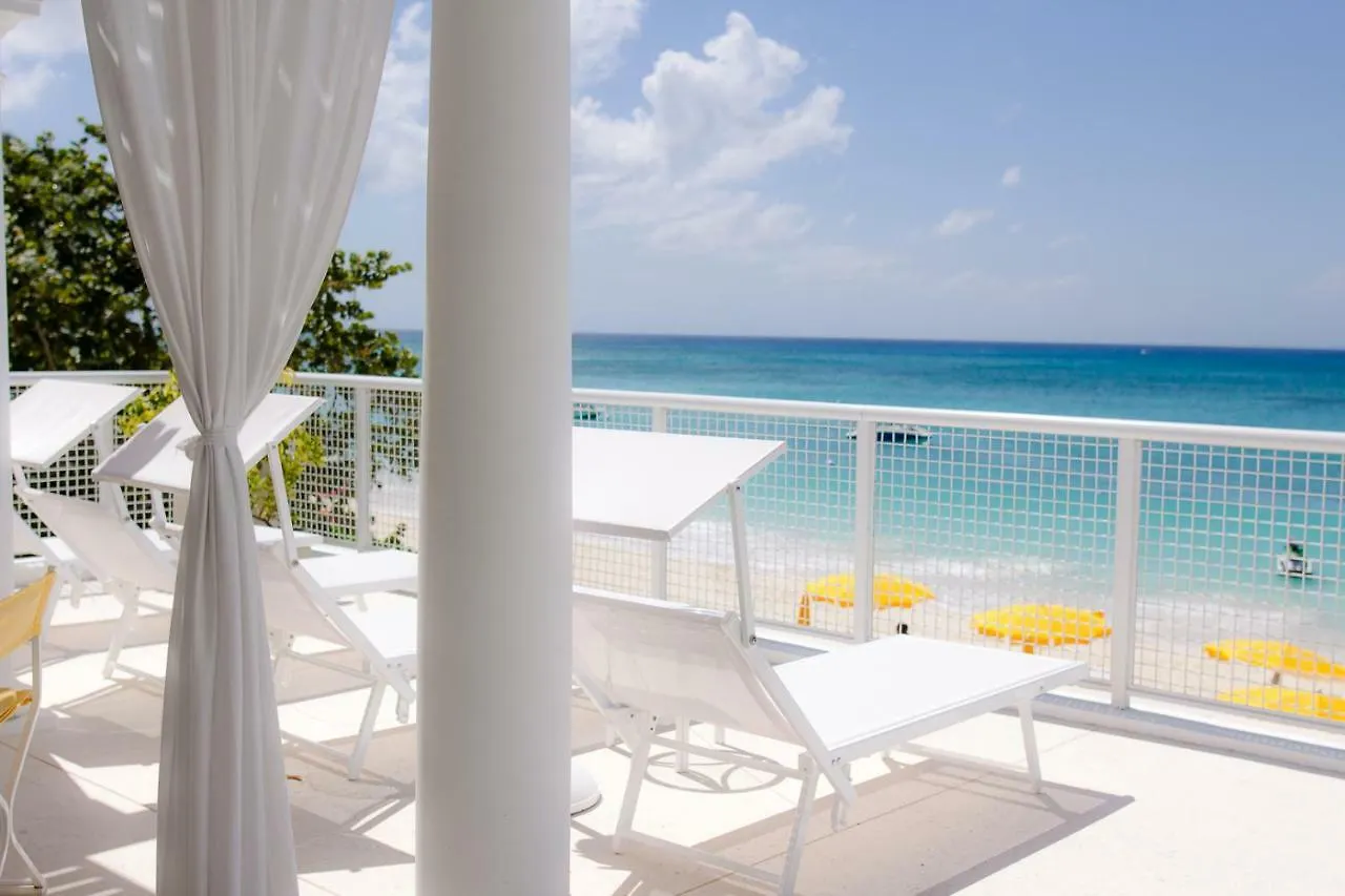 Palm Heights Hotel George Town