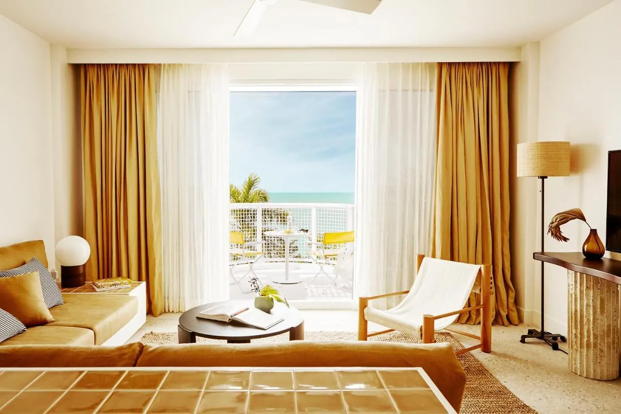 Palm Heights Hotel George Town